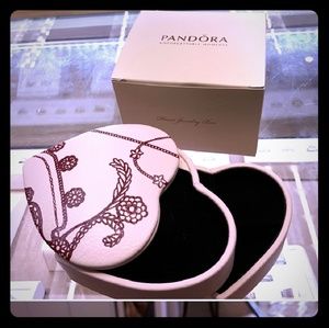 🌷SALE! 🌟 NWOT Authentic Pandora Jewelry Box!⚘